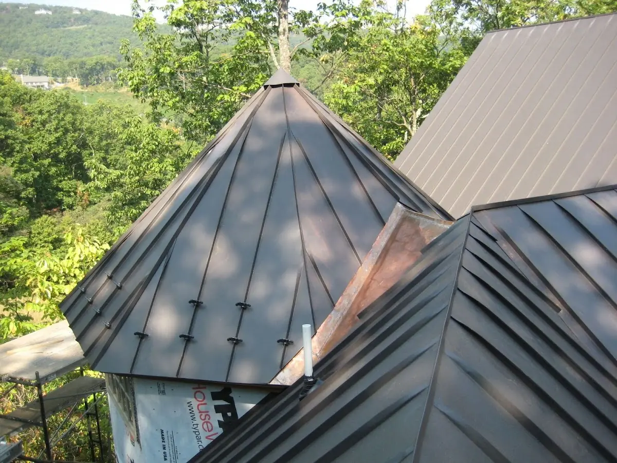 Professional Roof Tarp Installation by Craftsman Roofing in Stafford